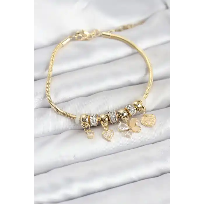 Kelebek Charmlı Gold Renk Kadın Bileklik