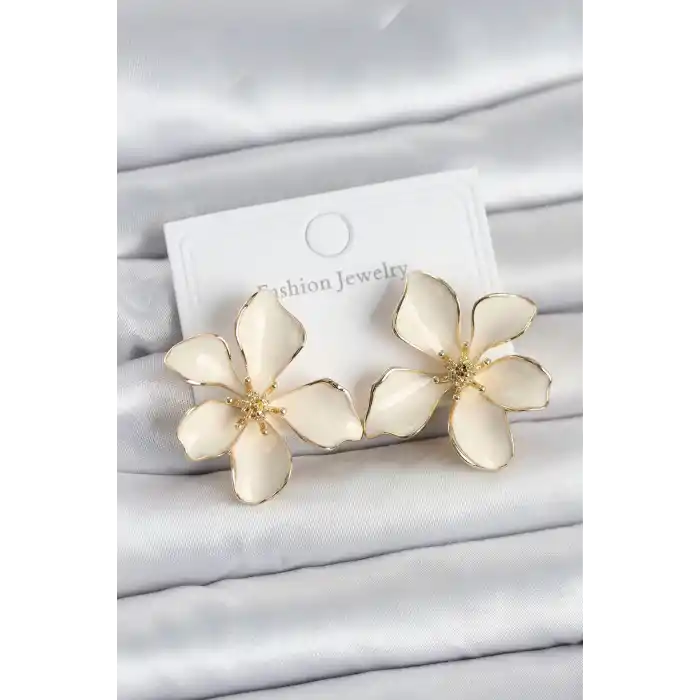 Krem Mineli Çiçek Model Pirinç Kadın Küpe