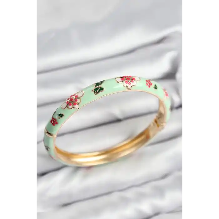 Mineli Pirinç Su Yeşili Çiçek Motifli Gold Kadın Kelepçe