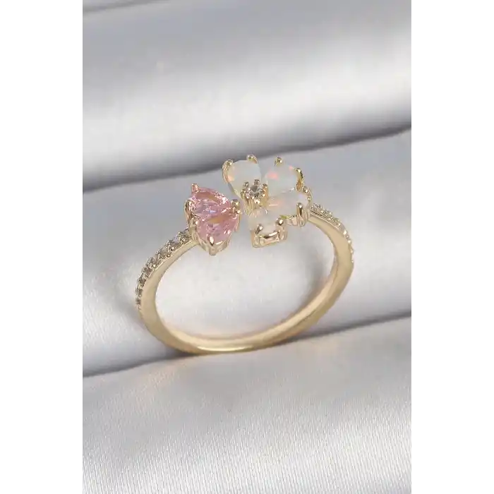 Pirinç Gold Renk Beyaz Mineli Pembe Zirkon Taşlı Çiçek Model Kadın Yüzük