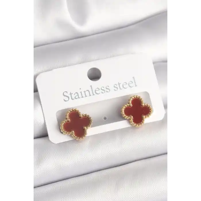 Pirinç Gold Renk Bordo Yonca Model Kadın Küpe