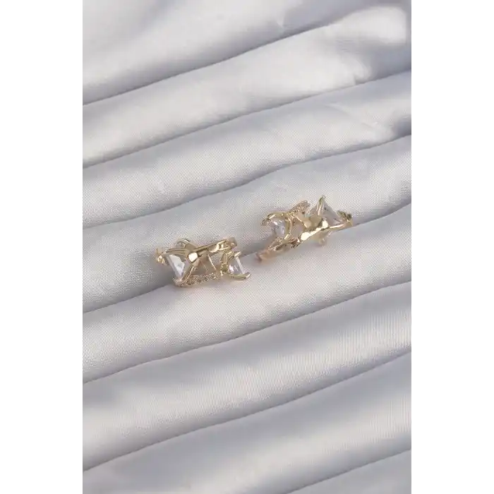 Pirinç Gold Renk İri Zirkon Taşlı Kıvrımlı Minimal Kelebekli Halka Küpe