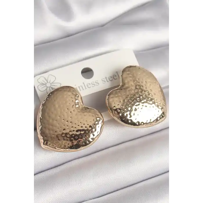 Pirinç Gold Renk İşlemeli Kalp Model Kadın Küpe