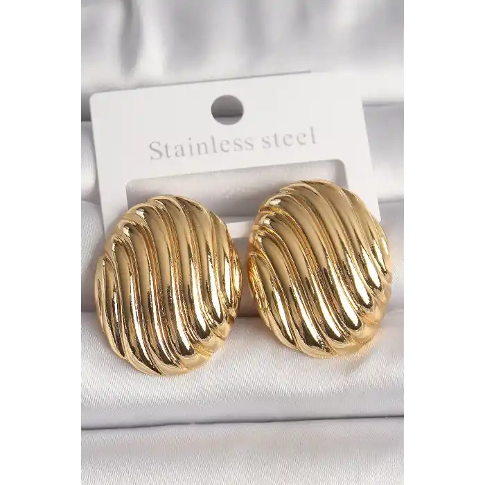 Pirinç Gold Renk İşlemeli Oval Model Kadın Küpe