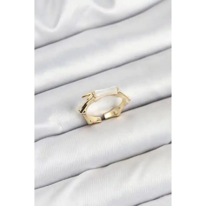 Pirinç Gold Renk Kemik Model Kadın Yüzük