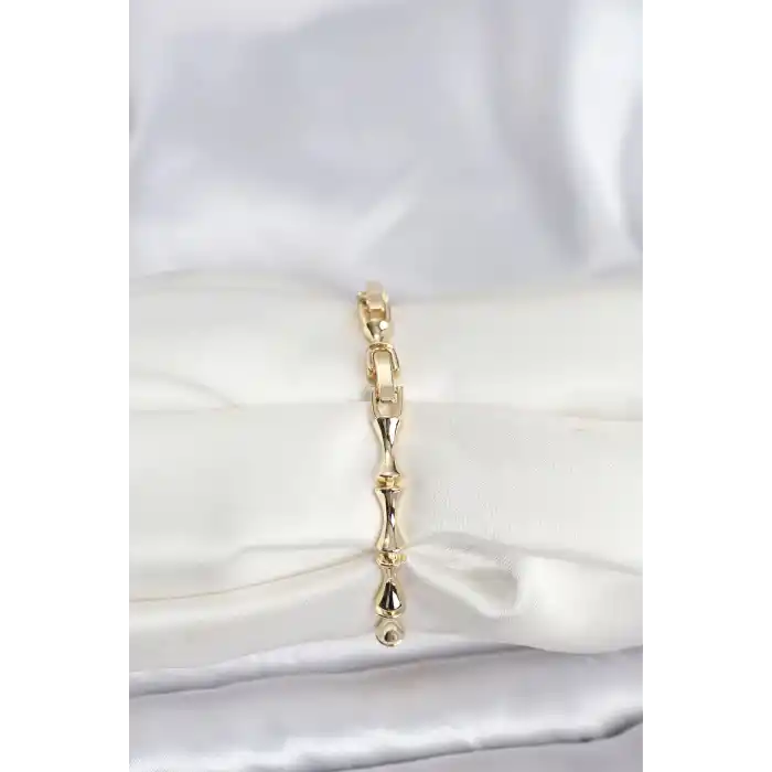 Pirinç Gold Renk VIP Seri Kemik Model Zirkon Taşlı Kadın Bileklik