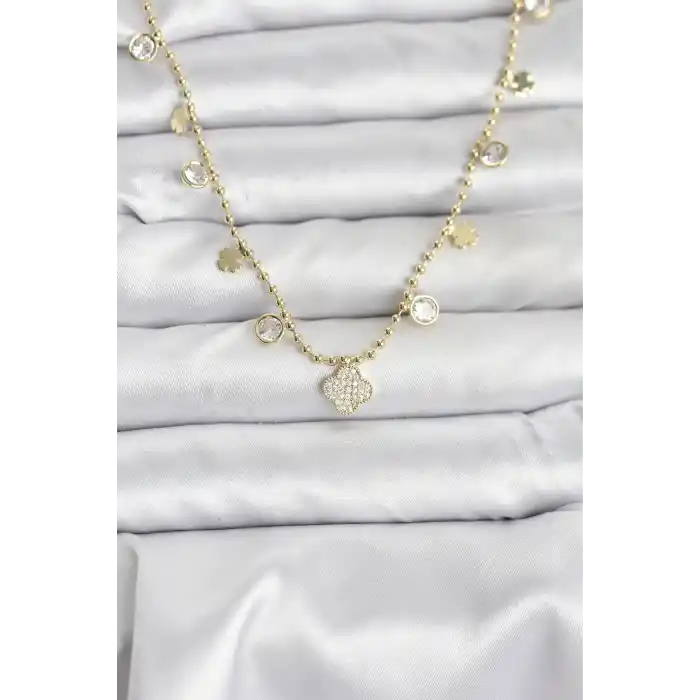 Pirinç Gold Renk Yonca Model Kadın Kolye