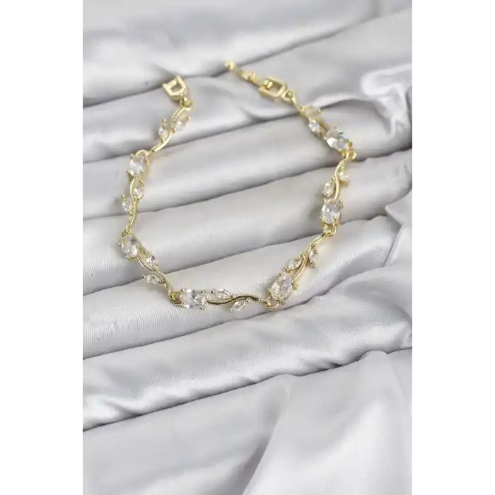 Pirinç Gold Renk Zirkon Taşlı Çiçek Model Kadın Bileklik
