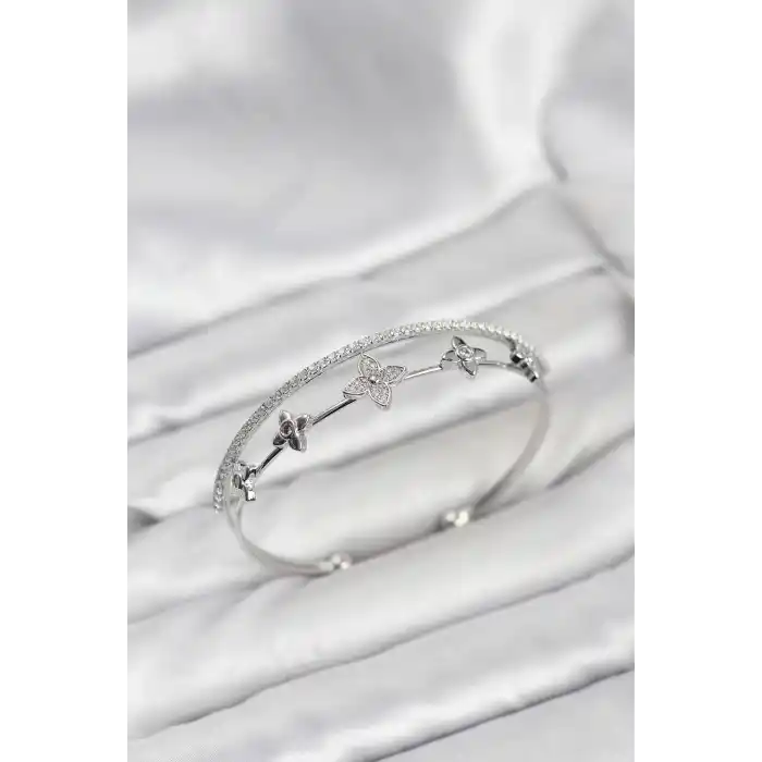 Pirinç Gümüş Renk Çiçek Model Kadın Bileklik