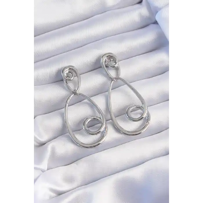 Pirinç Gümüş Renk Kıvrımlı Sallantılı Küpe