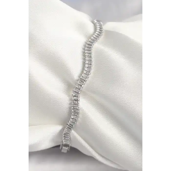 Pirinç Gümüş Renk Su Yolu Zirkon Taşlı Model Kadın Bileklik