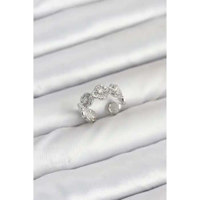 Pirinç Gümüş Renk Yonca Model Kadın Yüzük