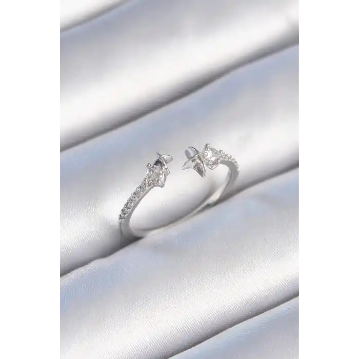 Pirinç Gümüş Renk Zirkon Taş Detay Yıldız Model Kadın Yüzük