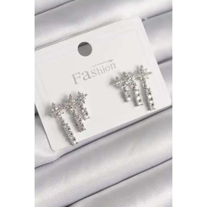 Pirinç Gümüş Renk Zirkon Taşlı 3Lü Sallantı Yıldız Model Kadın Küpe