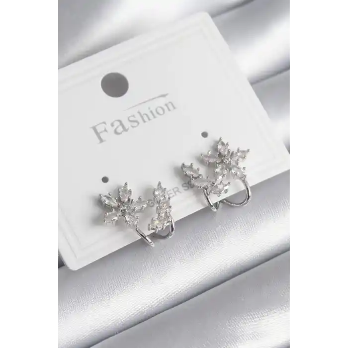 Pirinç Gümüş Renk Zirkon Taşlı Çiçek Model Kadın Küpe