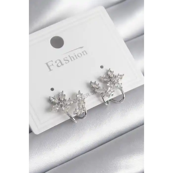 Pirinç Gümüş Renk Zirkon Taşlı Çiçek Model Kadın Küpe