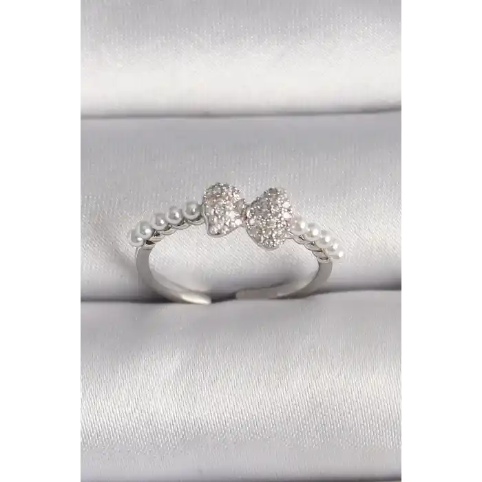 Pirinç Gümüş Renk Zirkon Taşlı Fiyonk İnci Detay Ayarlanabilir Yüzük