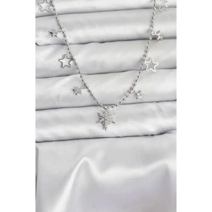 Pirinç Gümüş Renk Zirkon Taşlı Kutup Yıldızı Model Kadın Kolye