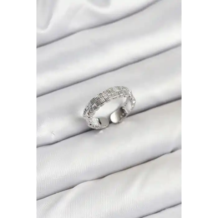 Pirinç Gümüş Renk Zirkon Taşlı Sırım Kadın Yüzük