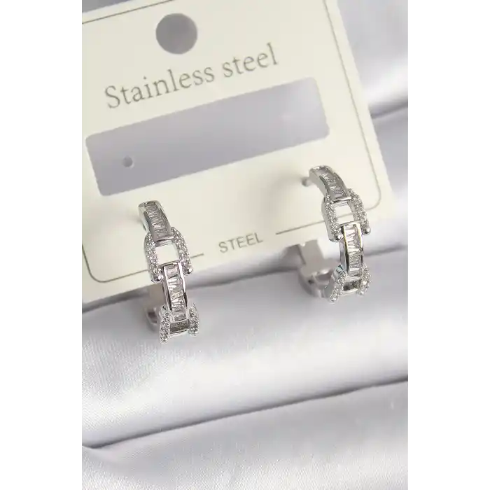 Pirinç Gümüş Renk Zirkon Taşlı Zincir Model Kadın Küpe