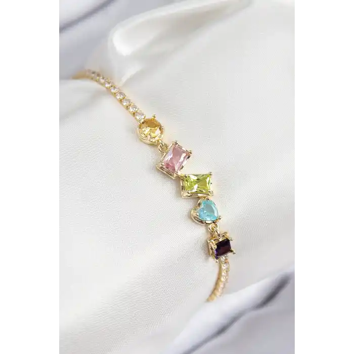 Pirinç Renkli Zirkon Taşlı Geometrik Model Gold Renk Kadın Bileklik