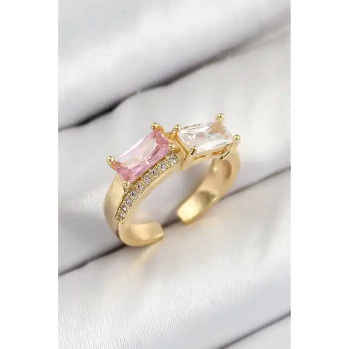 Pirinç Zirkon Taşlı Dikdörtgen Model Gold Renk Kadın Yüzük