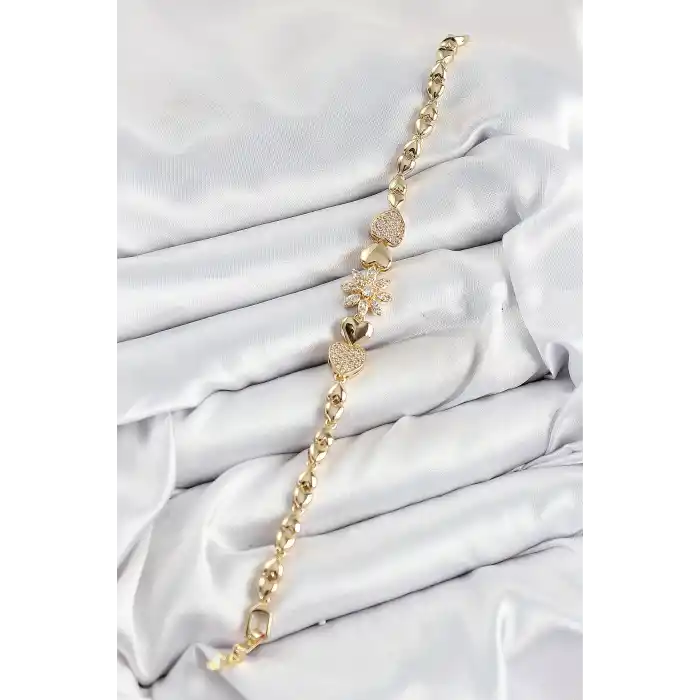 Pirinç Zirkon Taşlı Kalp Detaylı Çiçek Model Gold Renk Kadın Bileklik