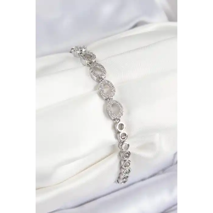 Pirinç Zirkon Taşlı Oval Model Gümüş Renk Kadın Bileklik
