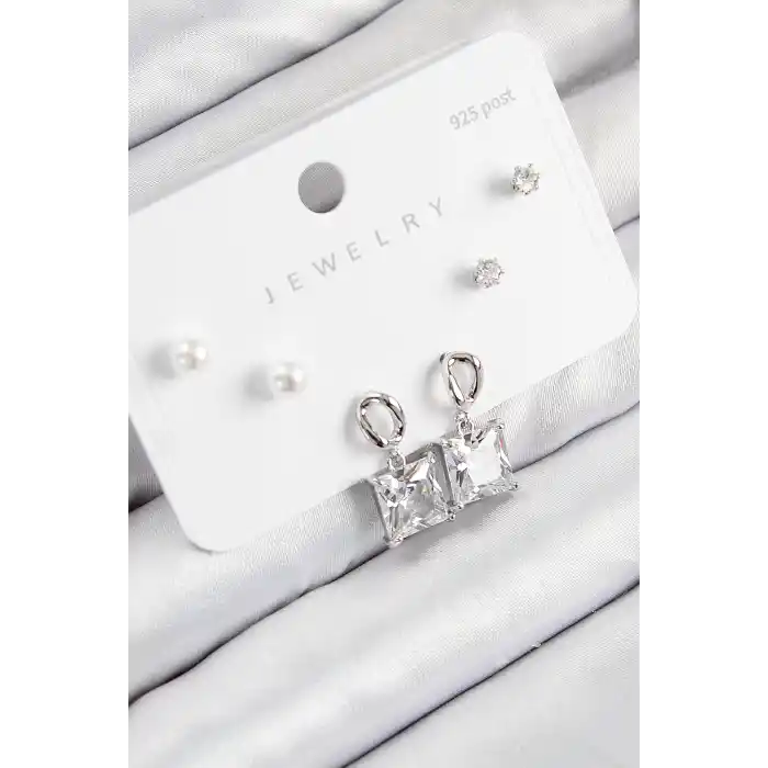 Pirinç Zirkon Taşlı Sallantılı Kare Model Gümüş Renk 925 Ayar Gümüş Çivi Kadın Küpe Set