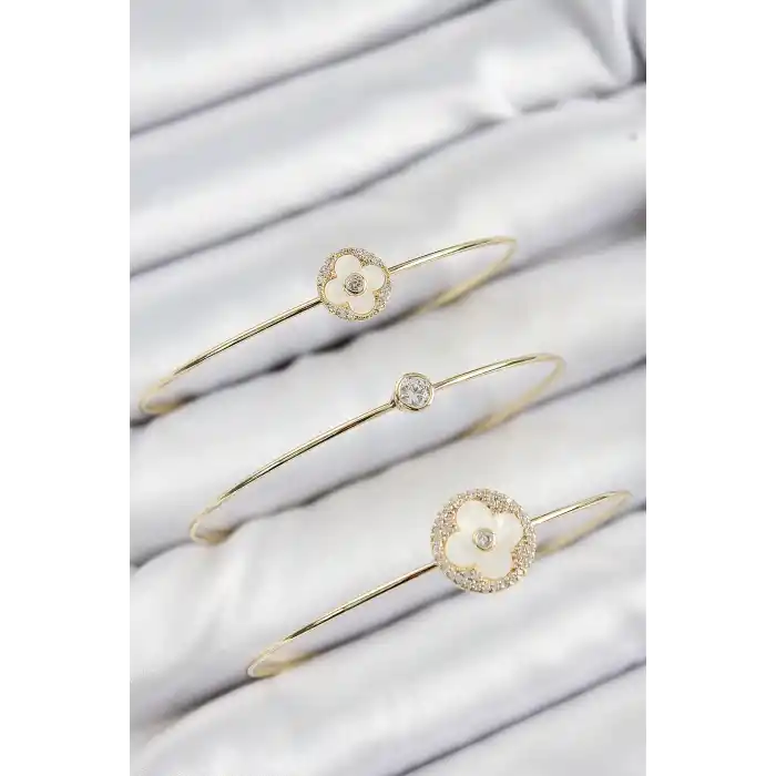 Pirinç Zirkon Taşlı Yonca Model Gold Renk Vip 3lü Kadın Bileklik