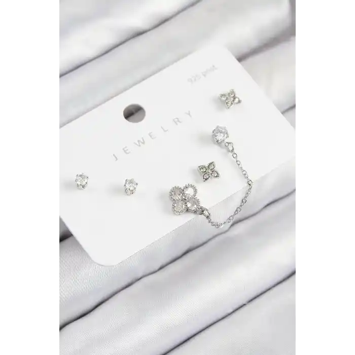Pirinç Zirkon Taşlı Yonca Model Gümüş Renk 925 Ayar Gümüş Çivi Kadın Küpe Set