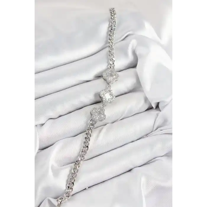 Pirinç Zirkon Taşlı Yonca Model Gümüş Renk Kadın Bileklik