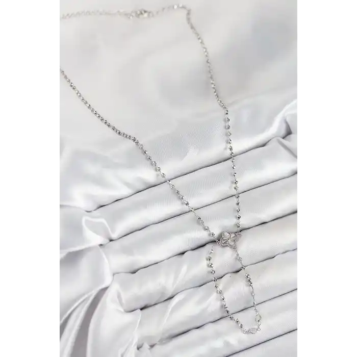 Pirinç Zirkon Taşlı Yonca Model Gümüş Renk Kadın Y Kolye