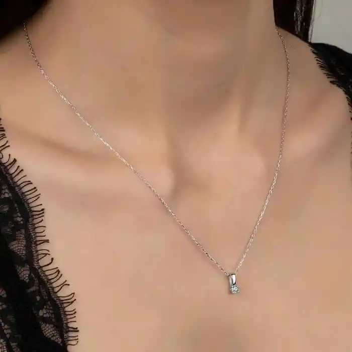 Swarovski Taşlı Gümüş Tektaş Bayan Kolye