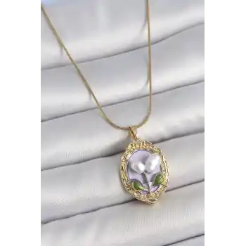 316L Çelik Gold Renk Mor İncili Çiçek İşlemeli Portre Model Kadın Kolye