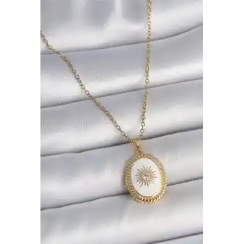 316L Çelik Gold Renk Zincir Beyaz Mineli Güneş İşlemeli Zirkon Taş Detaylı Madalyon Model Kadın Kolye
