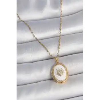 316L Çelik Gold Renk Zincir Beyaz Mineli Güneş İşlemeli Zirkon Taş Detaylı Madalyon Model Kadın Kolye