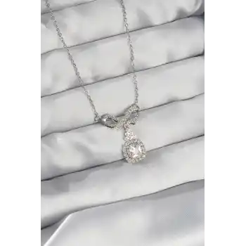 316L Çelik Gümüş Renk Fiyonk Detay Zirkon Taşlı Tektaş Kolye