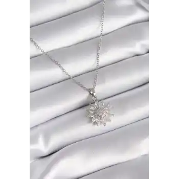 316L Çelik Gümüş Renk Papatya Model Kadın Kolye