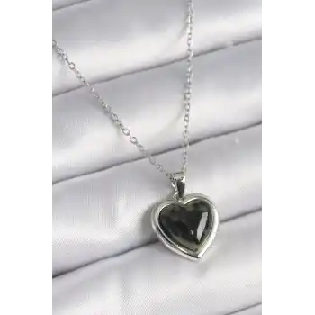 316L Çelik Gümüş Renk Yeşil Mineli Kalp Model Kadın Kolye