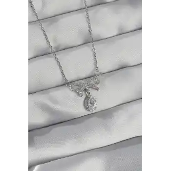 316L Çelik Gümüş Renk Zirkon Taşlı Fiyonk Detay Damla Kolye