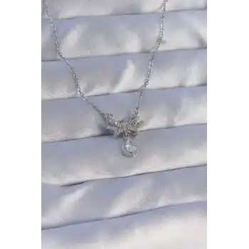 316L Çelik Zincirli Gümüş Renk Zirkon Taşlı Damla Detay Fiyonk Model Kolye