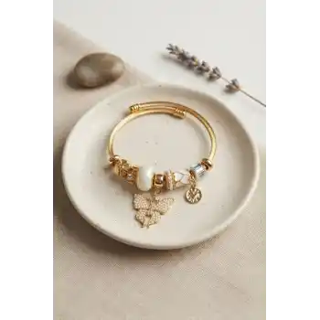 Beyaz Kelebek Model Gold Renk Charmlı Bileklik