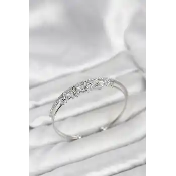 Çiçek Model Pirinç Gümüş Renk Kadın Bileklik