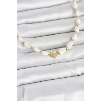 Doğal Deniz Kabuğu Dizili Kalp Model Kolye