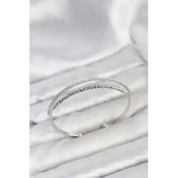Dorika Model Pirinç Gümüş Renk Kadın Bileklik