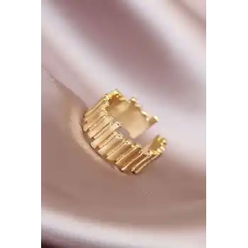 Gold Renk Metal Ayarlamalı Kadın Yüzük