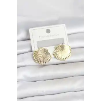 Gold Renk Pirinç Deniz Kabuğu Model Kadın Küpe