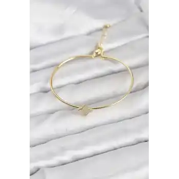Gold Renk Pirinç Köşeli Yonca Model Kadın Bileklik