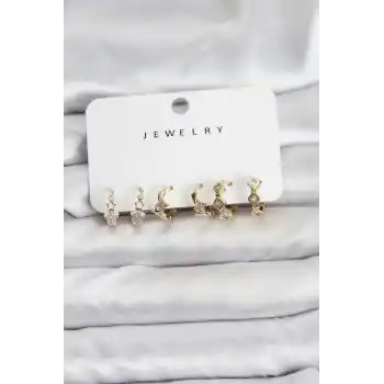 Gold Renk Pirinç Yıldız Modelli Kadın Küpe Seti